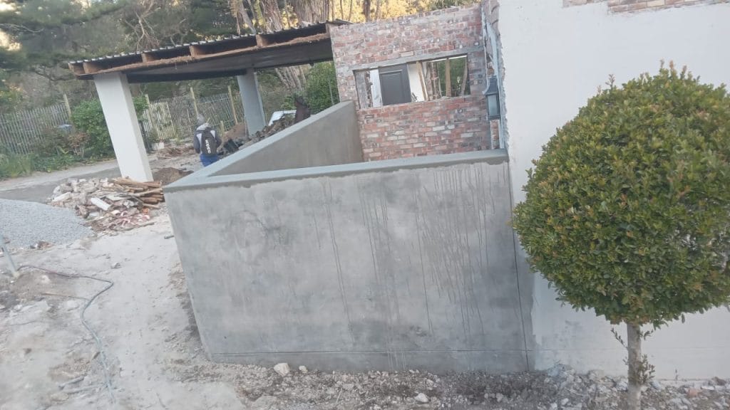 Plastered home with a new boundary wall in Cape Town