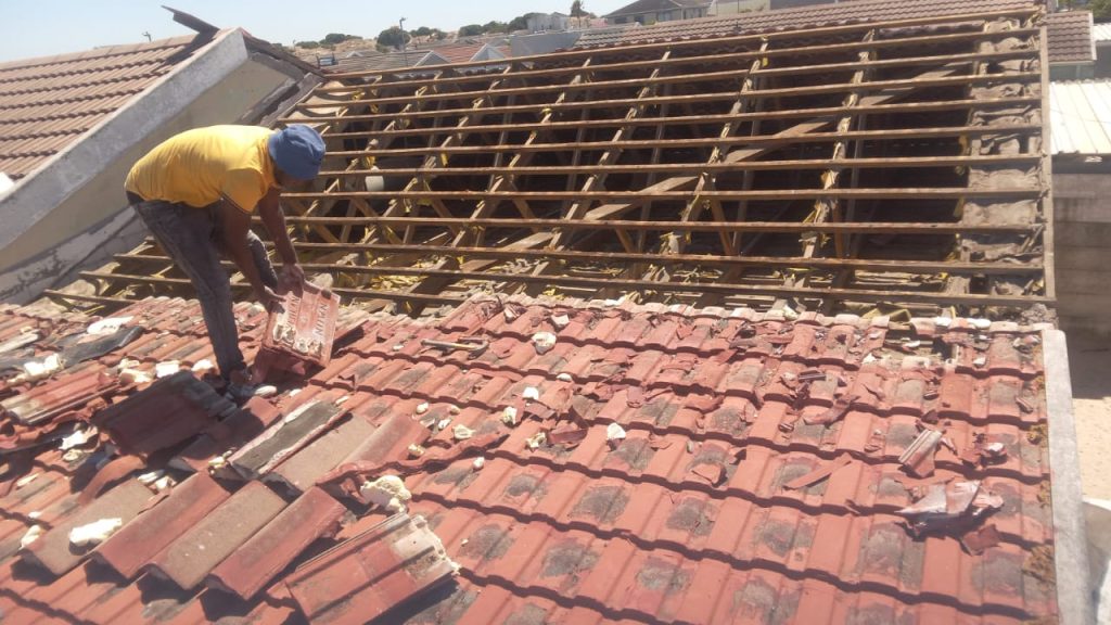 Roof structure with battens during re-roofing in Cape Town