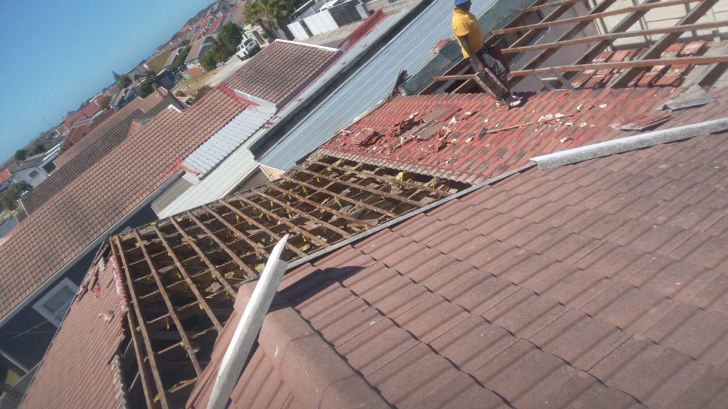 Close-up of roof re-tiling in Cape Town