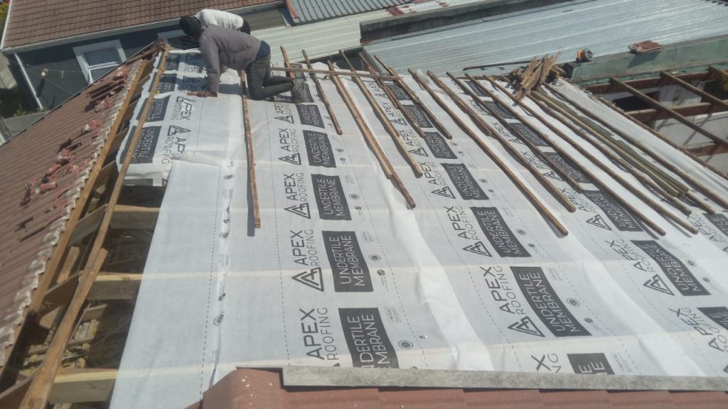 Roof structure with new battens and membrane being installed on a Cape Town house