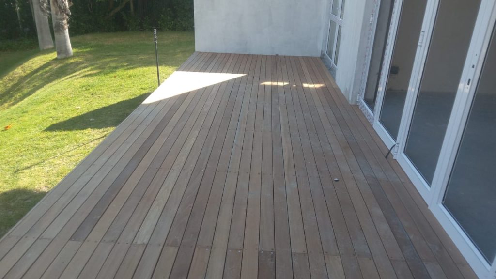 Timber deck on concrete columns in Cape Town