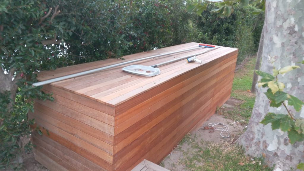 Timber-clad spa and deck built at a Cape Town home